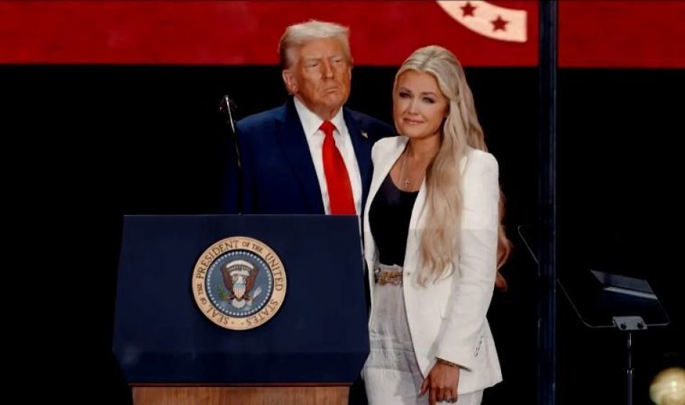 (VIDEO) A Legacy Ignited! Poštovanje Trumpa na trajni utjecaj Charlieja Kirka nazivajući ga mučenikom za američku slobodu: “postao je besmrtnik”