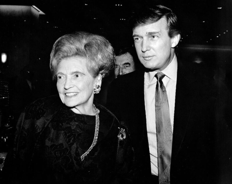 “A Weekly Update from the White House” HAPPY MOTHER’S DAY! Majka koja je spasila Ameriku, Mary Anne MacLeod Trump