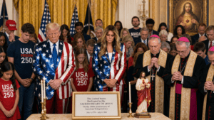 Trump on the dedication of the United States to the Sacred Heart of Jesus! Snažan trenutak u nacionalnoj priči da je Amerika oduvijek bila vođena rukom Boga
