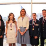 A Bright Path Forward! Američka kongresnica Beth Van Duyne i njen božanski, patriotski rad na američki način